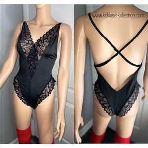 Hello Ladies❤️ I Sell Lingerie.